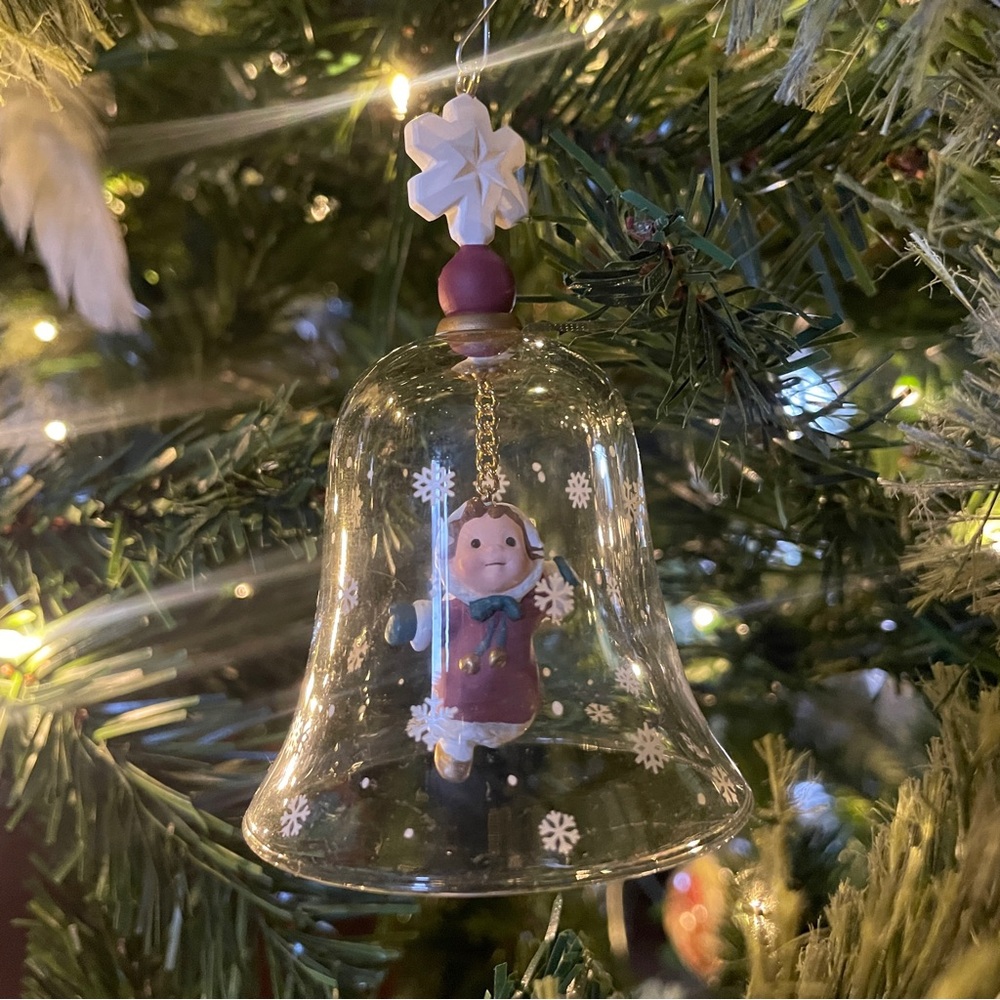 Vintage Hallmark 1997 “Swinging in the Snow” Glass Bell Ornament Original Box
